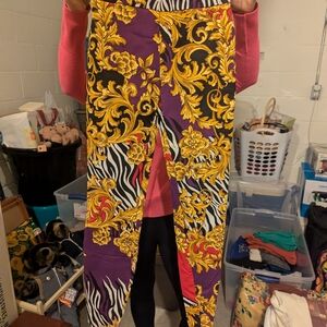 New York & Company Red, Gold & Black Baroque Print Leggings